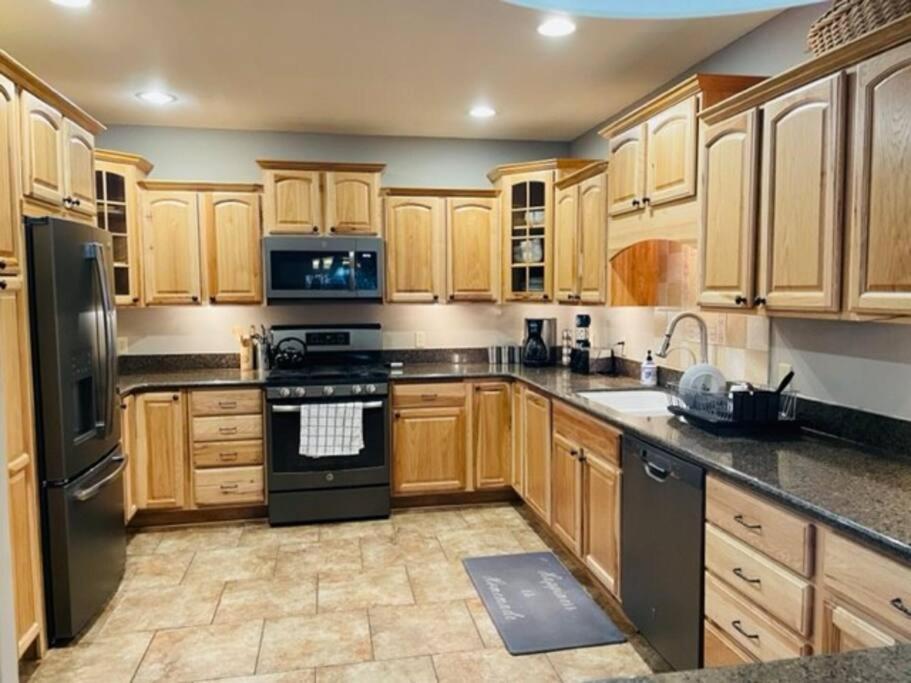 Relaxingrejuvenating 4Br 3 And Half Ba Cabin Munds Park Esterno foto